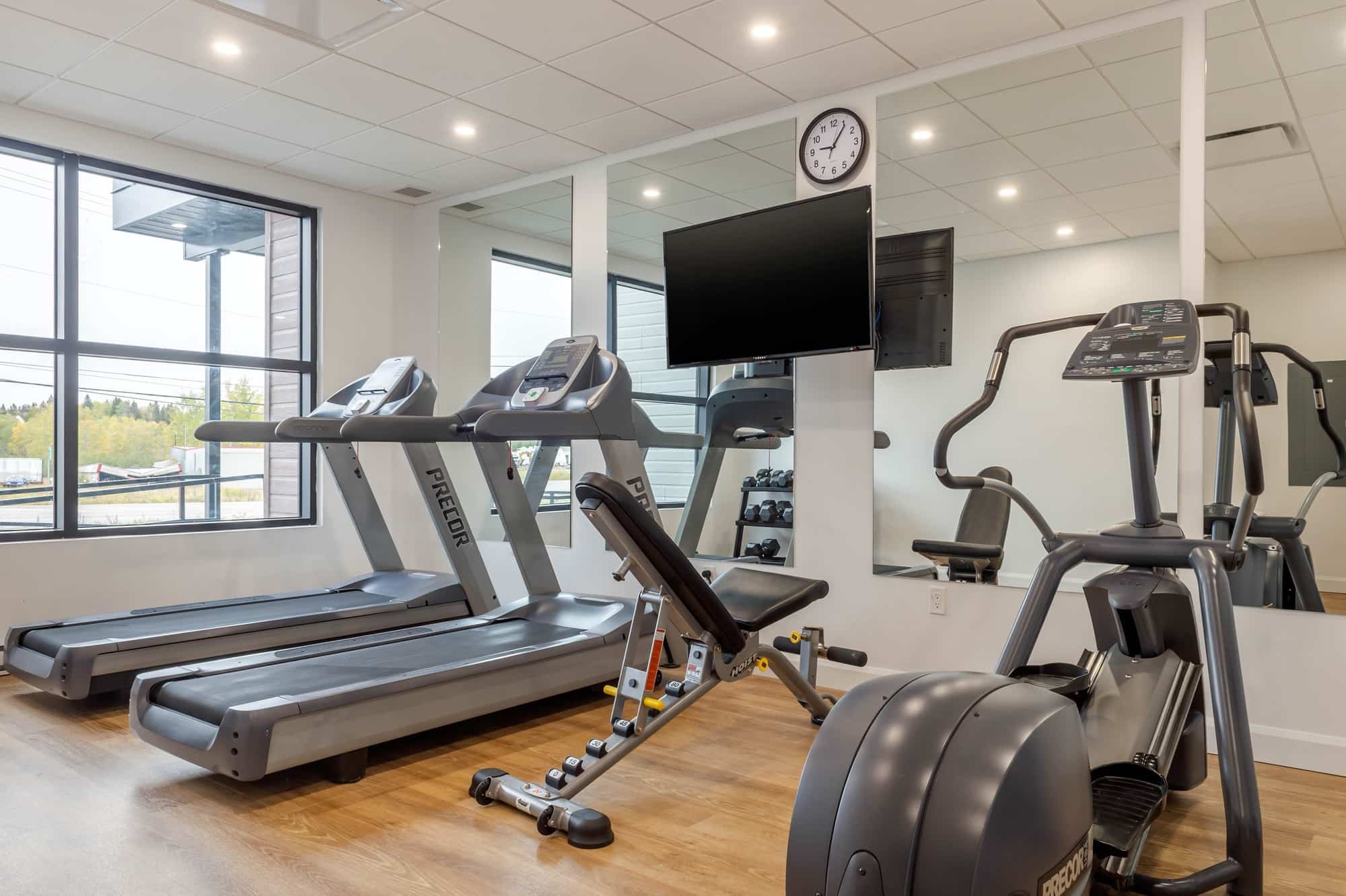 Rodeway Inn Pikogan/Amos fitness room